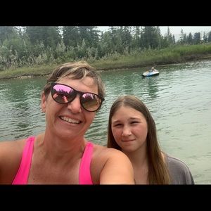 Meet your Posher, Nadine